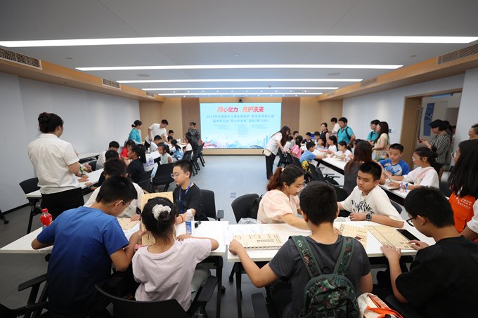 优胜小组收获精美奖品